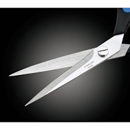 Dahle Vantage Comfort Grip Scissor, close-up of the blade