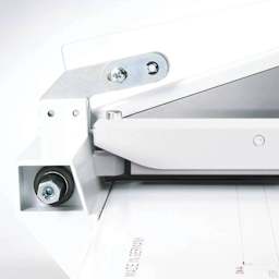 MBM Triumph 1158 Tabletop Trimmer close-up of guard