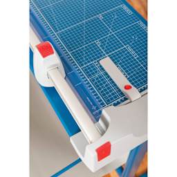 Dahle Large Format Premium Rotary Trimmer - 51" Cutting Length, close-up of blade and metal base