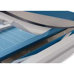 Dahle Premium Guillotine Trimmer - 15" Cutting Length, 18-3/4" x 14" - close-up of blade