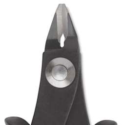 Beadalon Nipper Tool - Closeup of closed blades
