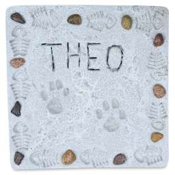 Milestones Mosaic Stepping Stone Kit  - Paw Print (Sample paw print stepping stone)