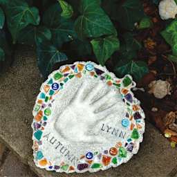 Milestones Mosaic Stepping Stone Kit - Leaf (Sample completed leaft stepping stone with handprint)