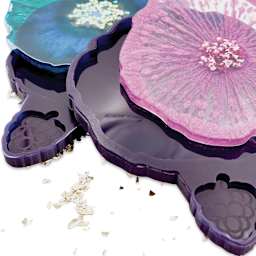 Colorberry Silicone Mold - Geode, Pkg of 2 (close up of finished example and molds)