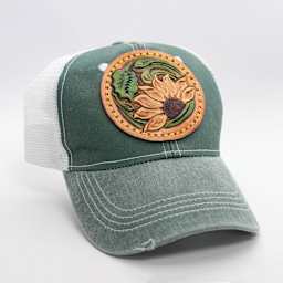 Realeather Deertan Leather Trim - Gold, hat with a design made with leather 