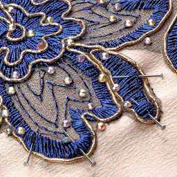 Dritz Sequin Lills Pins - 1/2", Pkg of 350 pins in fabric