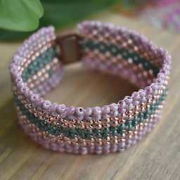 Beadalon Jewel Loom Kit finished bracelet example
