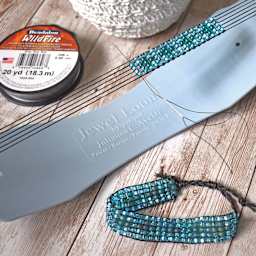 Beadalon Jewel Loom Kit in use