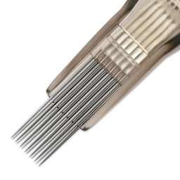 Peak Quartz Magnum Medium Taper Tattoo Needle Cartridges - #10, 13 Needles, Pkg of 20, close-up of needle