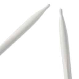 Prym Ergonomics Double Point Knitting Needle Set - Size 2, Set of 5, 8" - close-up of needle tips