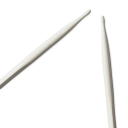 Prym Ergonomics Double Point Knitting Needle Set - Size 7, Set of 5, 8" - close-up of needle tips