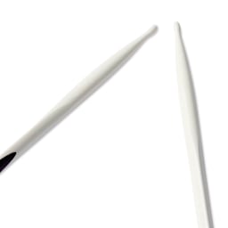 Prym Ergonomics Double Point Knitting Needle Set - Size 8, Set of 5, 8" - close-up of needle tips