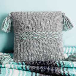 Boye I Taught Myself to Knit Kit - finished pillow case example