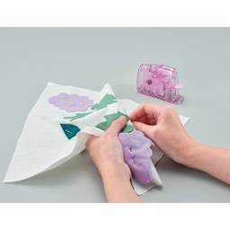 Clover Quick Desktop Needle Threader - Dark Pink - in use