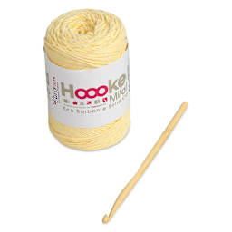 Hoooked DIY Animal Crochet Kits - Components of Giraffe Kit