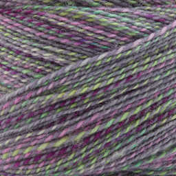 Fibra Natura Cobblestone Yarn - Blacklight to show texture