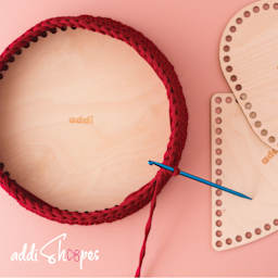 Skacel by Addi Shapes Basket Bases with circle being used for project