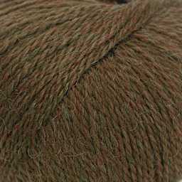 HiKoo Highland Lux Yarn - Bark close up to show texture