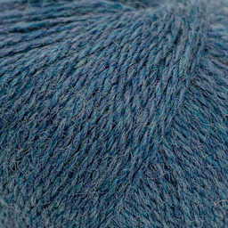 HiKoo Highland Lux Yarn - Ocean close up to show texture