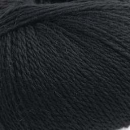 HiKoo Highland Lux Yarn - Onyx close up to show texture