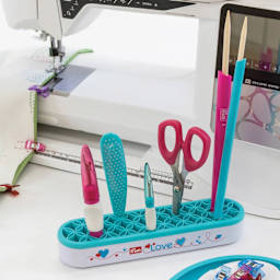 Prym Love Hold and Store Organizer (Sewing items inside organizer)