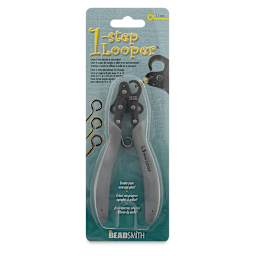 Beadsmith One Step Looper - Front of blister package of 1.5 mm Looper
