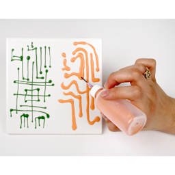 Amaco Underglaze Applicator, 2 oz. Bottle with 16-Gauge Needle Tip