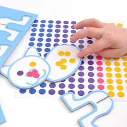 Make & Play 22-Piece Barnyard Set Make & Play 22-Piece Barnyard Set