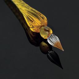 Herbin Round Glass Dip Pen - Sand close-up of nib against black background