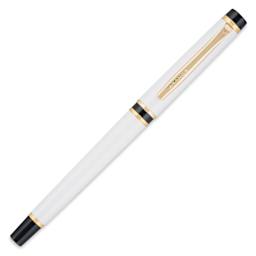 Pilot Grance Fountain Pen - White, cap on
