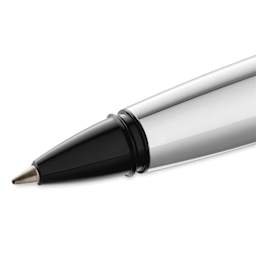 Pelikan Pura Rollerball Pen close up of tip