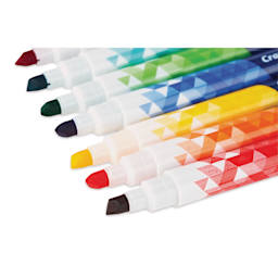 Crayola Dual-Ended Doodle Markers - Set of 12, close up of chisel nibs