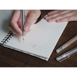 Kakimori Colour Liner Kit, Fine tip pen in hand