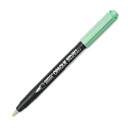 Marvy Uchida Opaque Brush Marker - Peppermint, cap off
