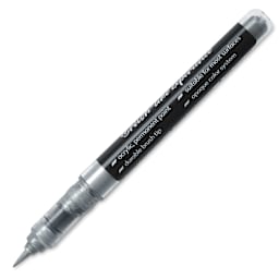 Karin Realbrush Metallic Marker - Silver 8580, marker barrel showing details