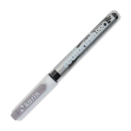 Karin Realbrush Pro Marker - Warm Grey 2, 4 mm, Brush Tip, cap on