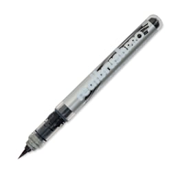 Karin Realbrush Pro Marker - Cool Grey 2, 4 mm, Brush Tip, cap off