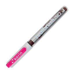 Karin Realbrush Pro Marker - Cerise, 4 mm, Brush Tip, cap on