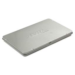 Lyra Rembrandt Charcoal Set, metal box closed