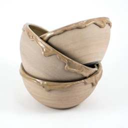 Sio-2 Berlin Grey Stoneware Clay - finished bowl pieces by Agustina Garrigou