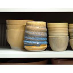 Amaco Dipping & Layering Glaze - Honeycomb, Dry, 10 lb, fired pot on shelf