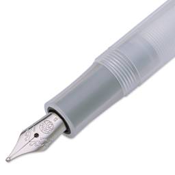 Kaweco Frosted Sport Fountain Pen - Coconut, Broad, close-up od the nib