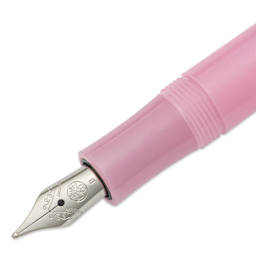 Kaweco Frosted Sport Fountain Pen - Blush Pitaya, Broad, close-up of the nib