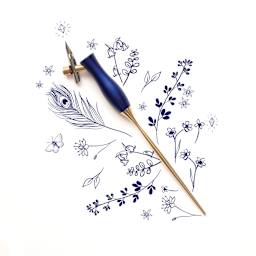 Tom’s Studio Bloom Oblique Calligraphy Dip Pen - Bluebell with artwork