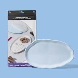 Brea Reese Mix2Mold Silicone Wave Tray Mold - packaging and finished tray example