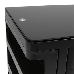 Studio Designs Kubx Cart - Black, close-up of the glass top 