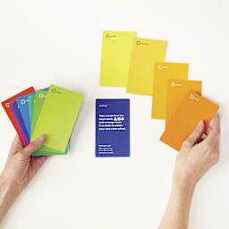 Zollie Palette Scout, cards on table