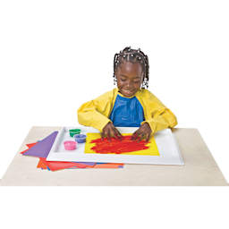 Roylco Fingerpaint No Mess Tray, child painting in tray on top of colored paper. 