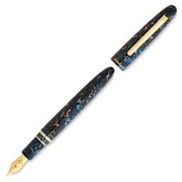 Esterbrook Estie Fountain Pen - Nouveau Bleu, Medium Nib, uncapped