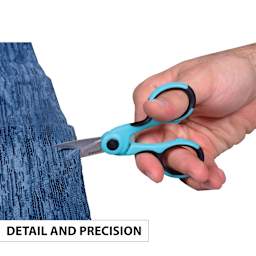 Singer ProSeries Detail Scissors, in hand cutting trhough fabric